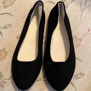 Brand new black flats. 8 1/2
